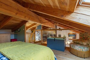 1 Schlafzimmer, BĂŒgeleisen/BĂŒgelbrett, WLAN, BettwĂ€sche