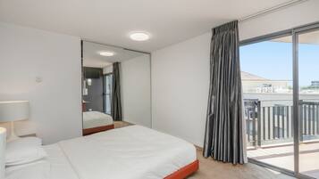 Apartamento | 2 quartos, ferros/tábuas de passar roupa, roupa de cama