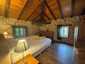 2 sovrum, strykjärn/strykbräda, resesäng och gratis wi-fi