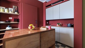 Apartment (1 Bedroom) | Private kitchenette | Microwave, electric kettle, highchair