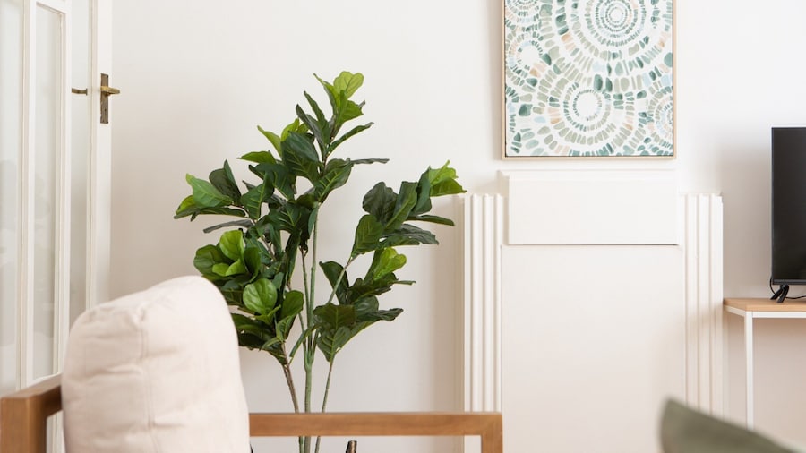 Art Deco Coastal Living, Minutes to the Sand