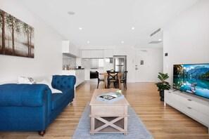 Apartment | Living area - Surfers Paradise 1-bed With Stunning Views & Pool (Gold Coast)