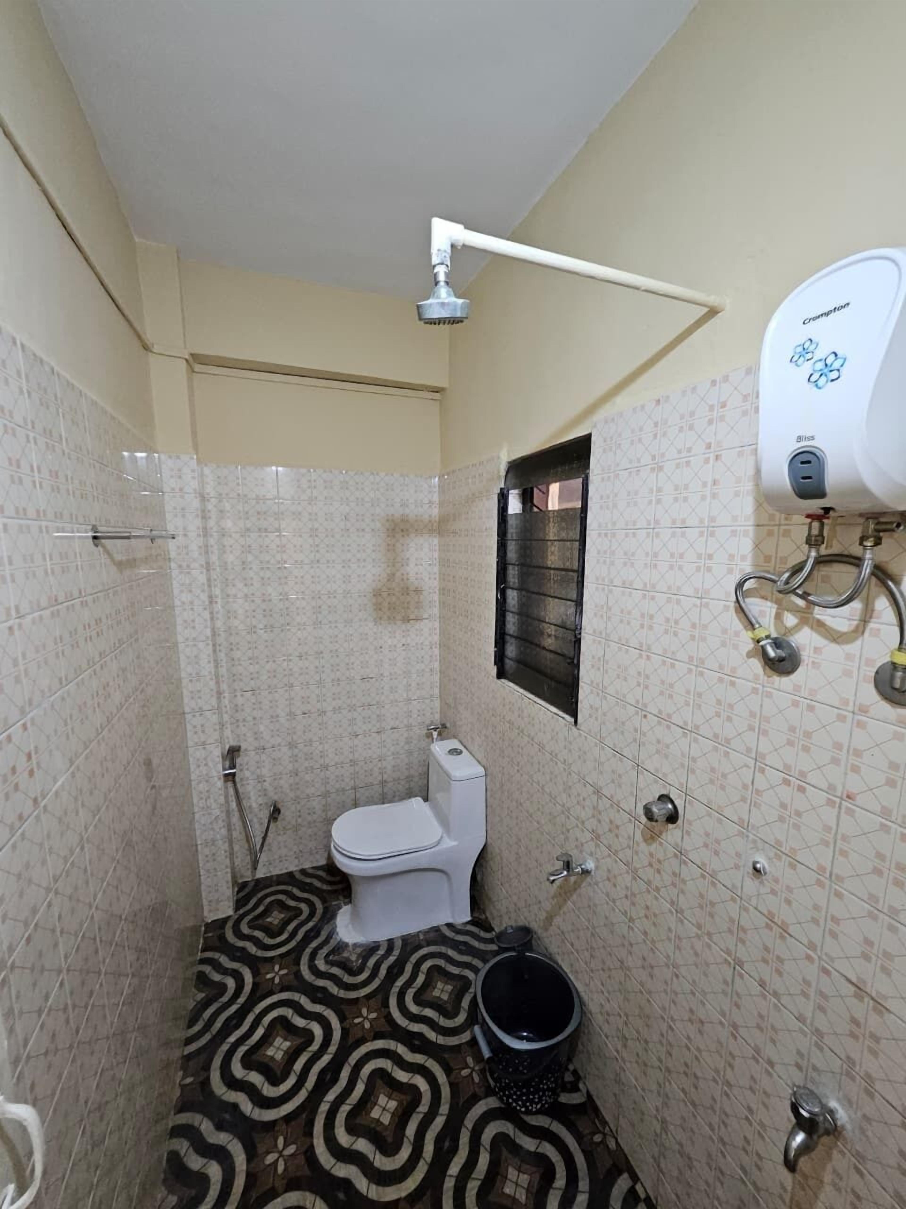 Shower, free toiletries, towels, soap