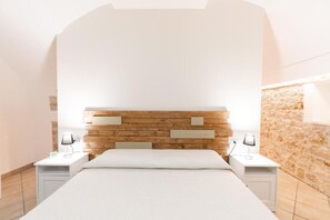 1 室のベッドルーム、アイロン / アイロン台、WiFi (無料)、ベッドシーツ