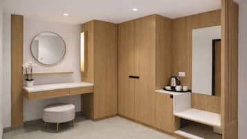 Desk, laptop workspace, free WiFi