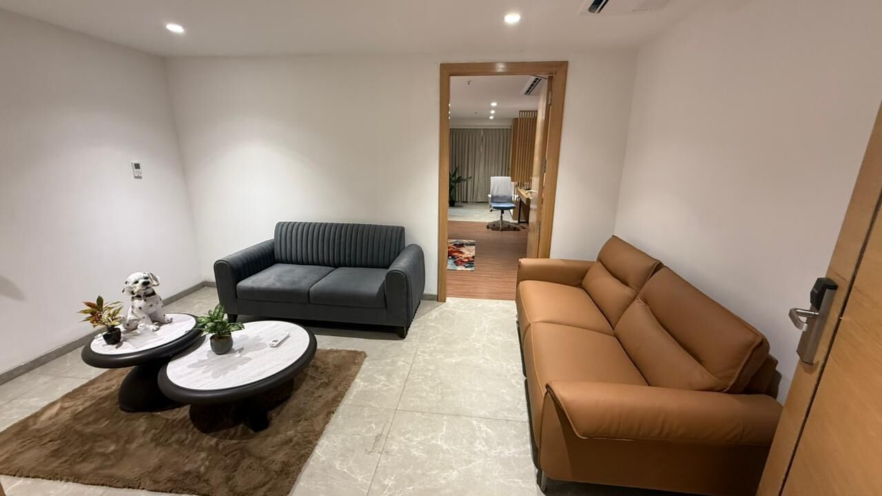 Desk, laptop workspace, free WiFi