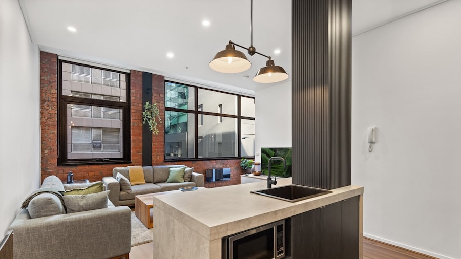 1-bed Warehouse Conversion in Melbourne CBD