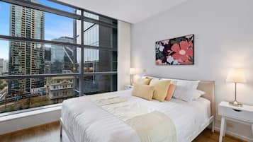 2 bedrooms, iron/ironing board, bed sheets