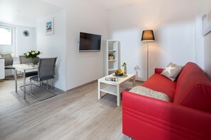 TV - // KING APARTMENTS - APARTMENT 1 // (Norderney)