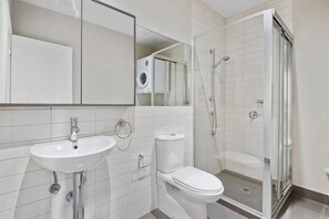 Apartment | Bathroom