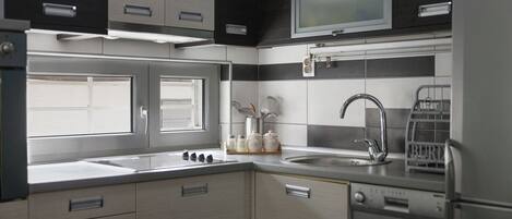 Oven, stovetop, dishwasher