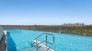 Apartment | Pool | Outdoor pool