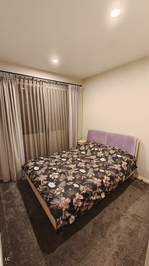 2 quartos, ferros/tábuas de passar roupa, Wi-Fi de cortesia