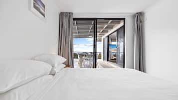 Apartment | 3 bedrooms, iron/ironing board, bed sheets