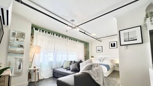 Uklassifisert bilde, 5 av 8, knapp