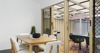 Chic Semi-detached 2-bed Home With Outdoor Dining