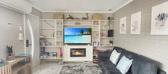 Serene Coastal Retreat With Carport