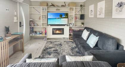 Serene Coastal Retreat With Carport