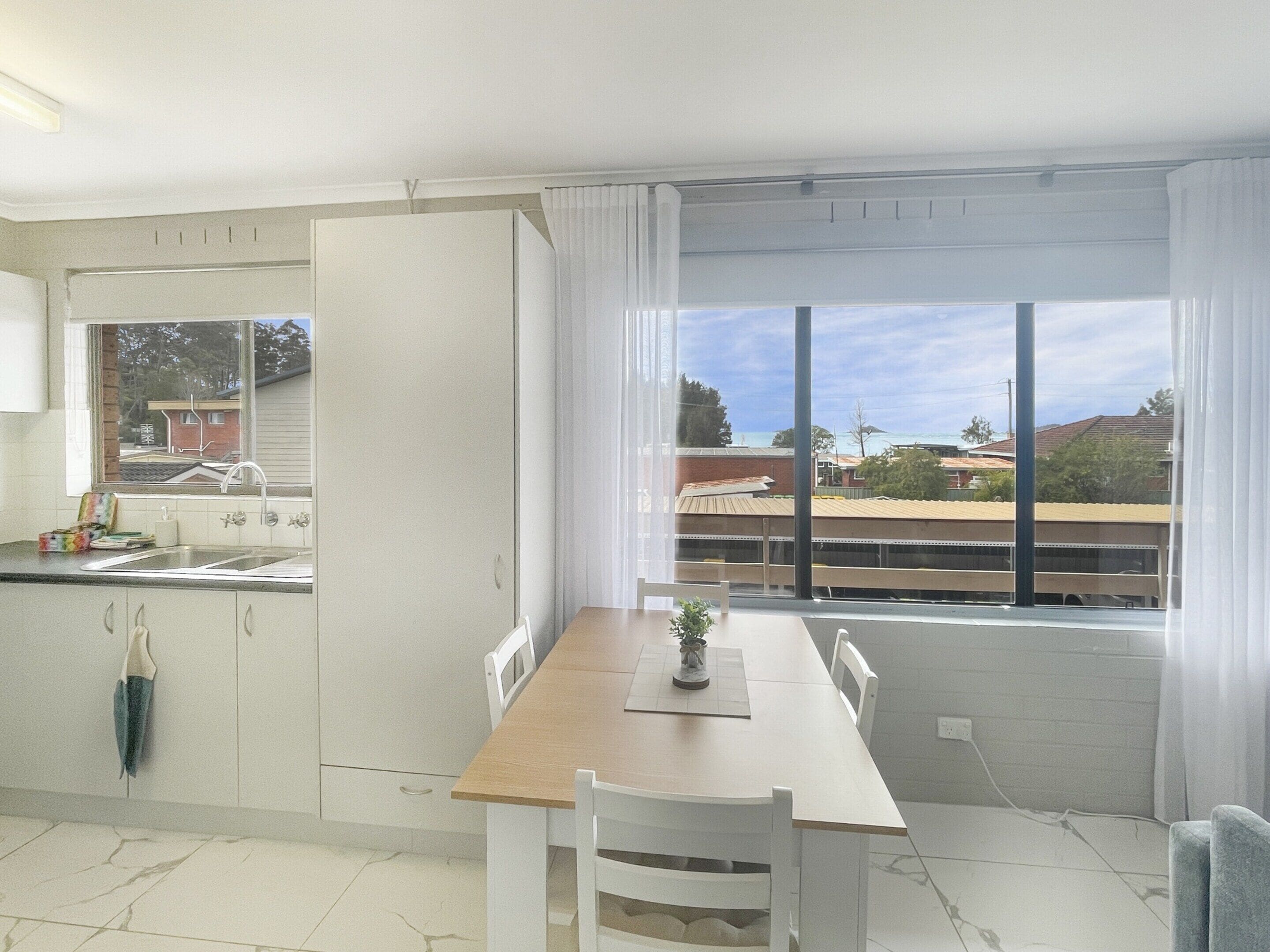 Apartment | Dining