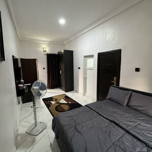 Comfort Room | Free WiFi