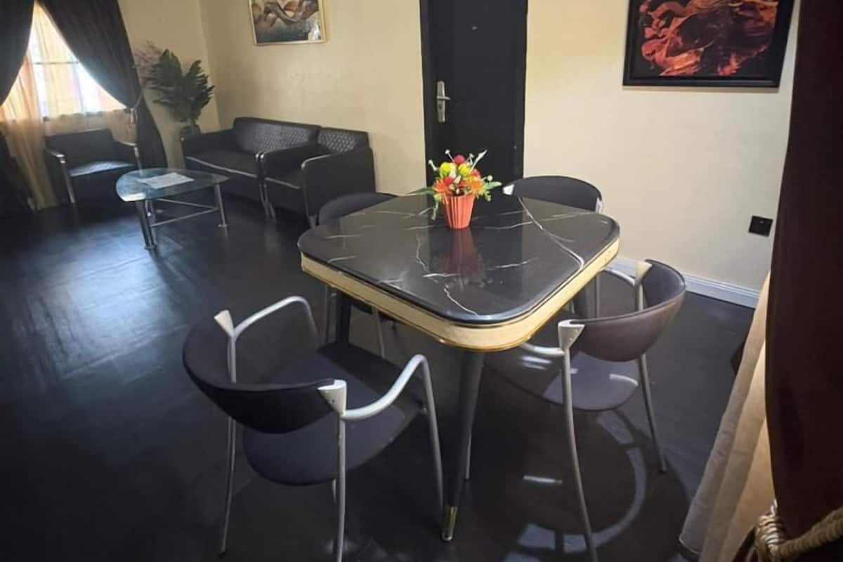 公寓, 1 間臥室 | 起居區 | 43-吋智慧型電視、有線頻道、串流服務