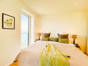 3 chambres, fer et planche à repasser, Wi-Fi gratuit, draps fournis