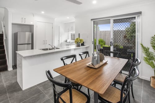 Apartment | Dining