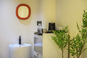 Standard Double Room, City View | Bathroom | Shower, free toiletries, hair dryer, slippers