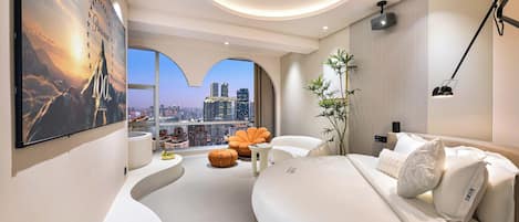 Signature Double Room, City View | Laptop workspace, blackout curtains, soundproofing, free WiFi