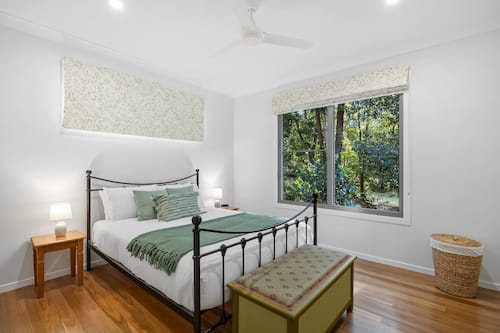 Apartment | 1 bedroom, iron/ironing board, bed sheets