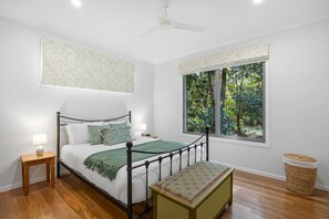 1 bedroom, iron/ironing board, bed sheets