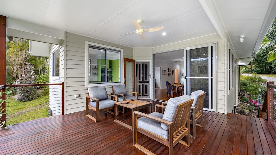 Quiet Ninderry Cottage With Peaceful Rural Outlook