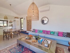 TV - Babylon Townhouse - The Best View in Fethiye (Fethiye)