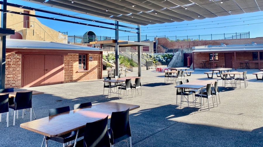 Oceanview Luxury With Dedicated Workspace