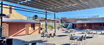 Oceanview Luxury With Dedicated Workspace