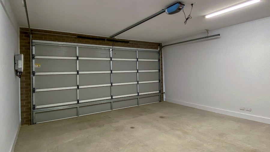 Oceanview Luxury With Dedicated Workspace