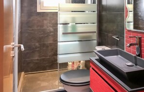 Shower - Gorgeous home in Alcora with heated swimming pool (Alcora)