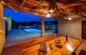 A heated pool - Cozy home in Vinjerac (Vinjerac)