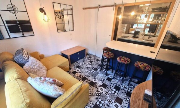 Living area - Studio for 3/4 People, Ideally Located in the Heart of the Resort (Modane)