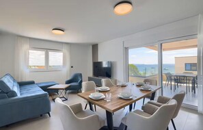 Dining - Beautiful apartment in Privlaka (Privlaka)