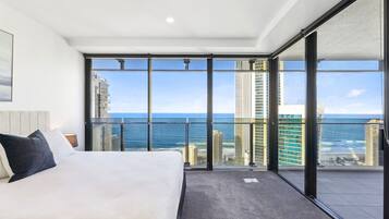 Apartment | 2 bedrooms, iron/ironing board, bed sheets