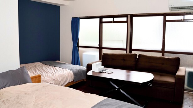 3 bedrooms, internet, bed sheets