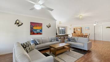 Apartment | Living room