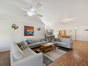 Apartment | Living room