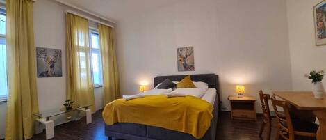 Iron/ironing board, free WiFi