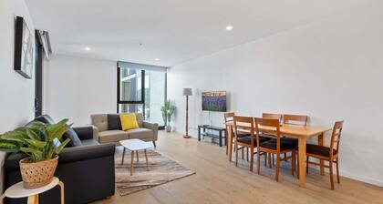 Sleek 1-bed Canberra Flat With Gym & Sauna Access