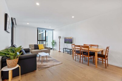 Sleek 1-bed Canberra Flat With Gym & Sauna Access