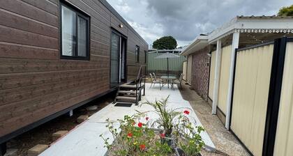 New 2 Bed room House with 2 A/C and Free Parking
