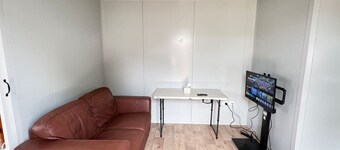 New 2 Bed room House with 2 A/C and Free Parking