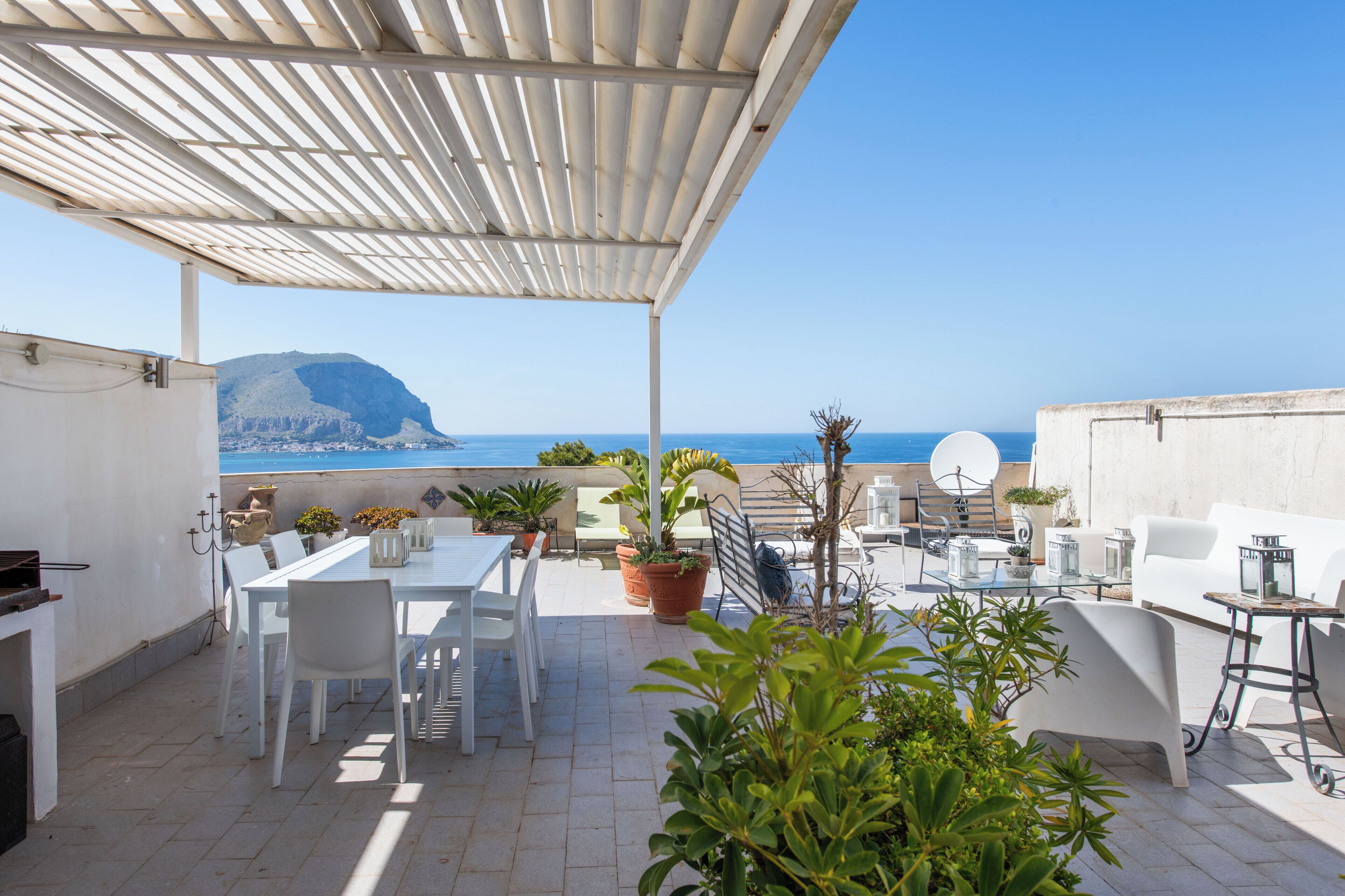 Apartment, 2 Bedrooms, Balcony | Terrace/patio